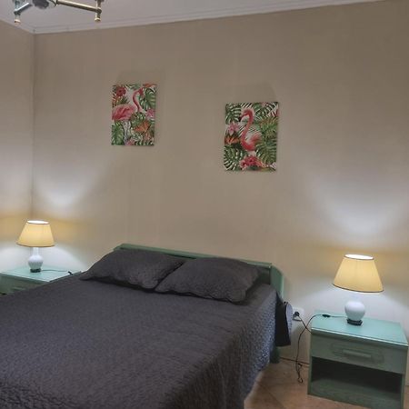 Les Conils - Gites Et Chambres D'Hotes Saint-Pierre-de-Vassols Bagian luar foto