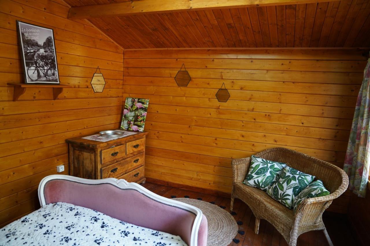 Les Conils - Gites Et Chambres D'Hotes Saint-Pierre-de-Vassols Bagian luar foto