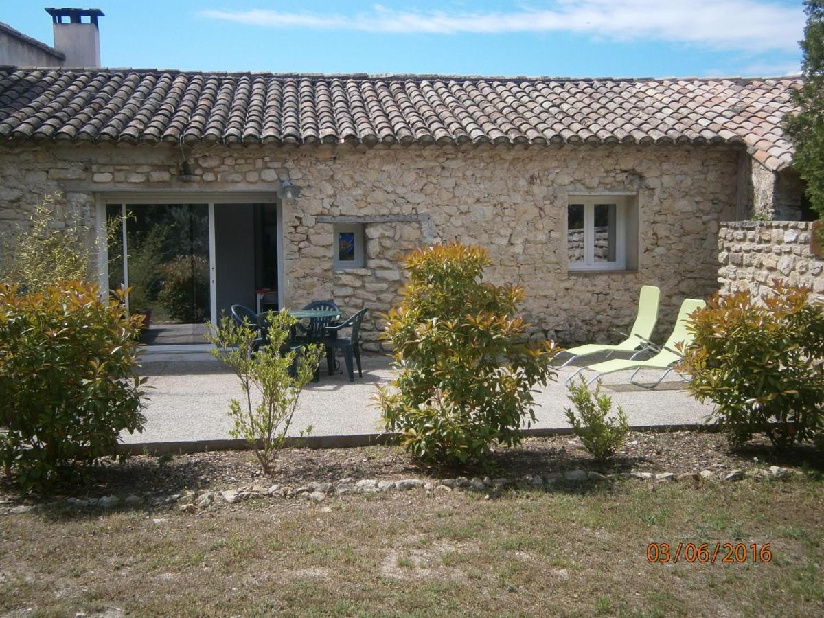 Les Conils - Gites Et Chambres D'Hotes Saint-Pierre-de-Vassols Bagian luar foto